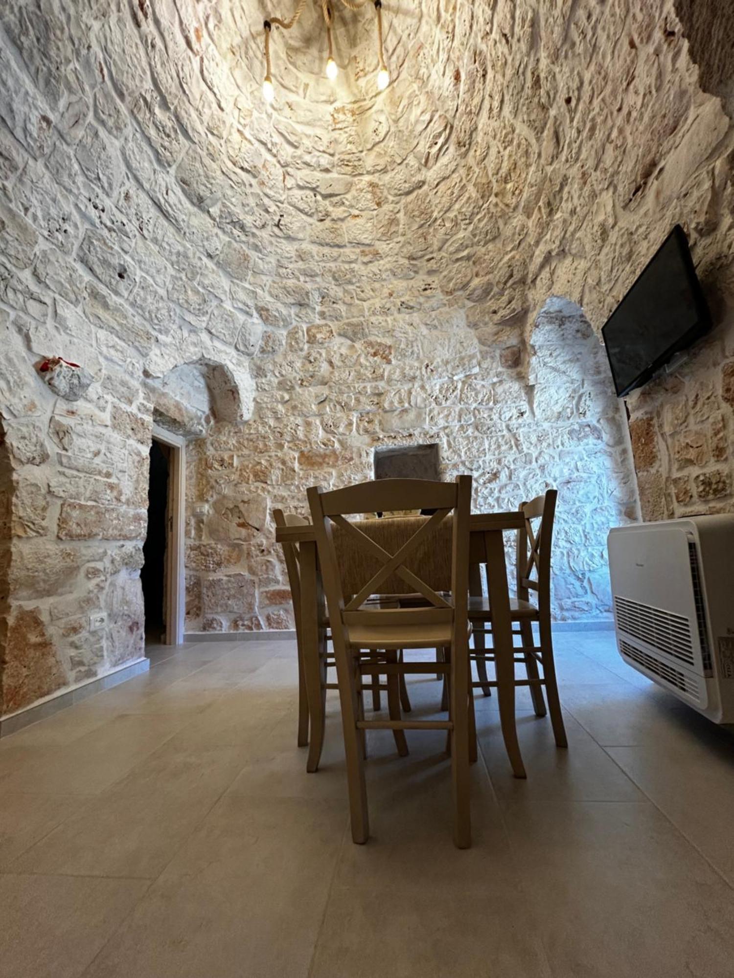 Bed and Breakfast Il Trullo Di Bina Pezze Di Greco Exterior foto